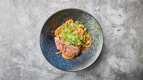 22. Stir fry udon with grilled beef ,black pepper sauce and vegetables( L )